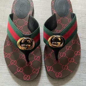 Gucci
Kika Canvas Thong Sandals